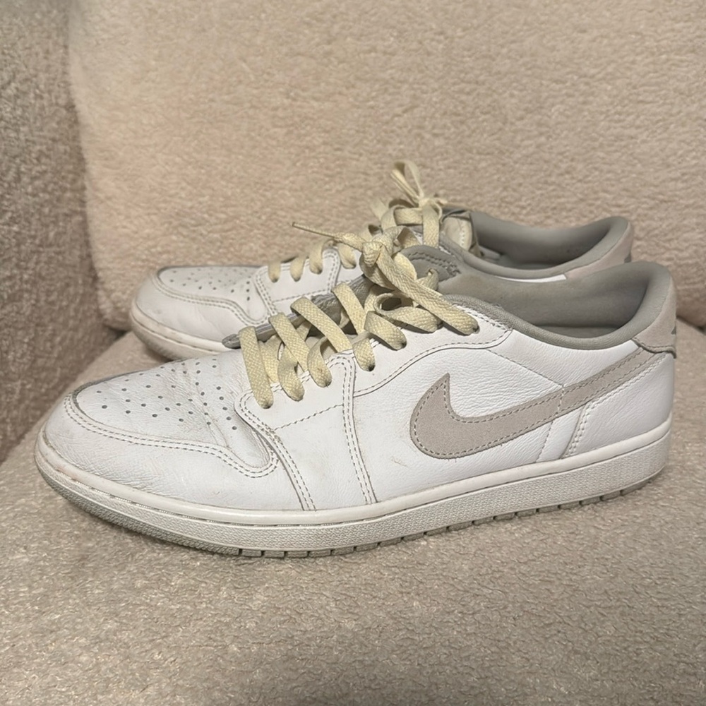 Open to offers Heavily worn Jordan 1 low men’s 11